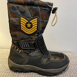 Boys military style boots